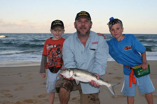Troy Jansen and Dan Kent, who along with skipper Dean Candy took turns on 24kg stand-up gear to land this 153.5kg SBT over the 4.5 hour fight.